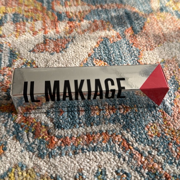 IL MAKIAGE Lip Service Hi-Shine Lip Glaze in PDA - Picture 2 of 4